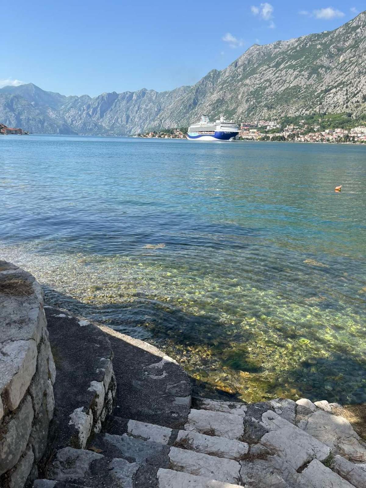 Asija Apartment Kotor Exterior photo